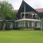 Bajo Komodo Eco Lodge